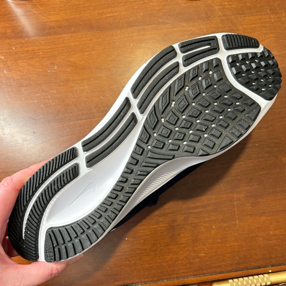 Nike Pegasus 38 - Picture 2 of 3